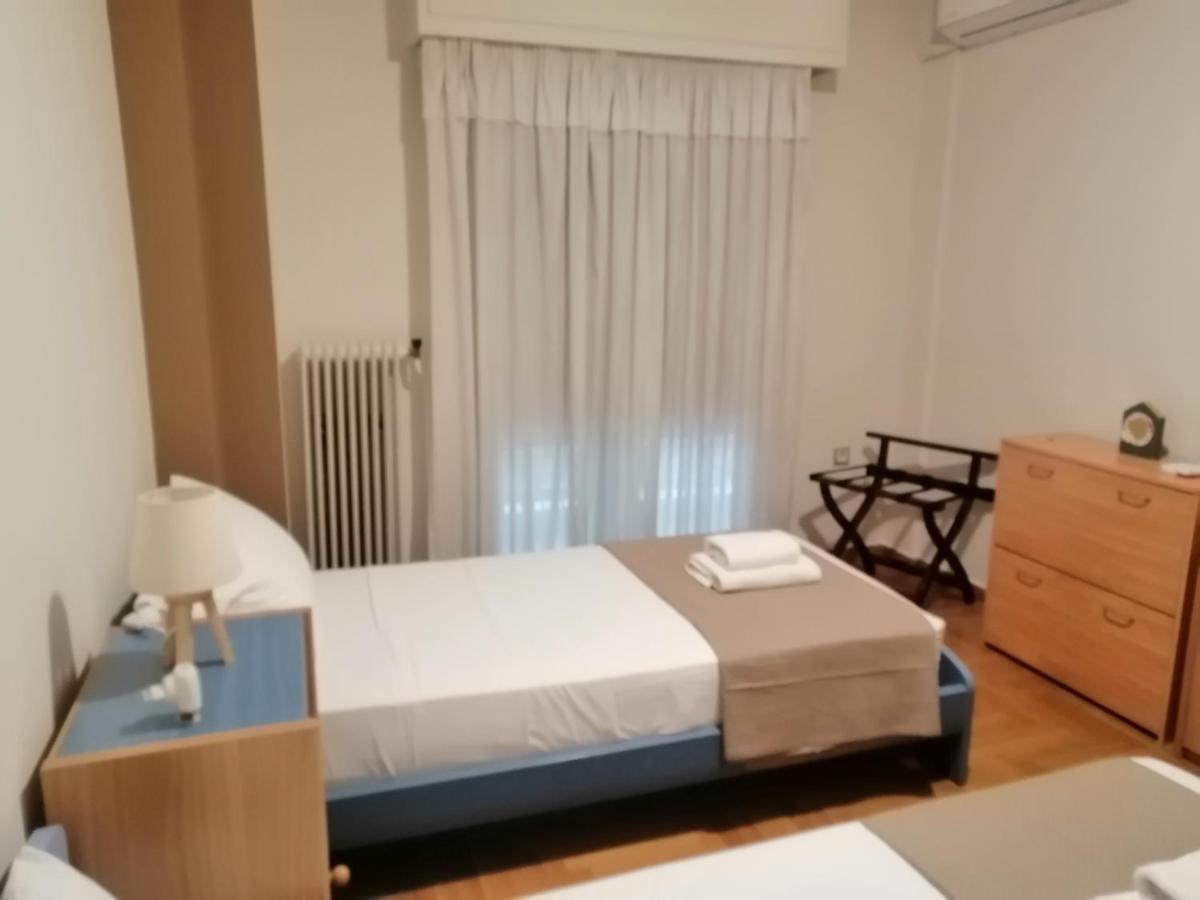 Comfy Apartment For 4 Ppl In Koukaki Athens Exterior photo